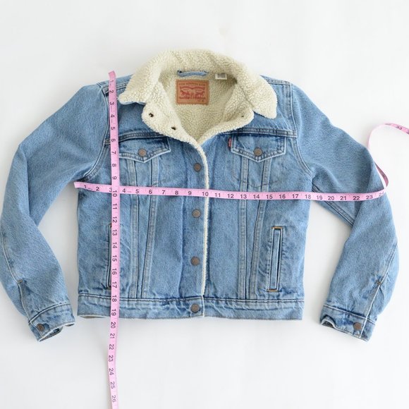 💙Levis Ex-Boyfriend Sherpa Trucker Denim Jean Jacket Size M💙 - Picture 2 of 13